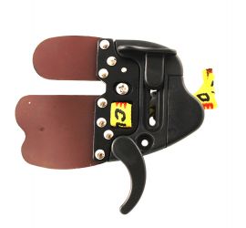 Напальчник DECUT OLYMPIC RECURVE TAB MIXHAR PLASTIC FRAME WITH LEATHER RH L BLACK